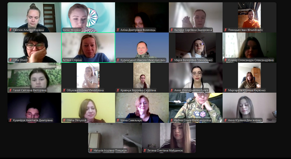 12.06.25 3 Члени комісії привітали випускників з успішним іспитом