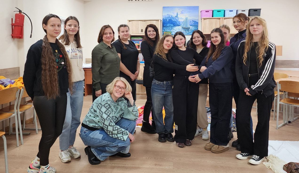 07 11 25 7 Бінарне практичне заняття командоутворення арттерапія