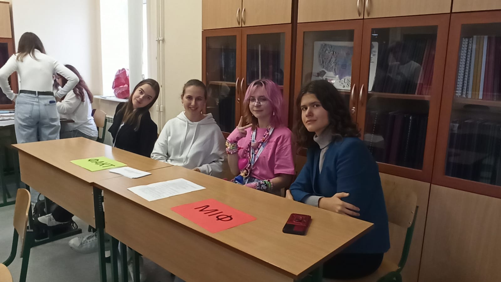 27.11.2025 4 Робота на станціях