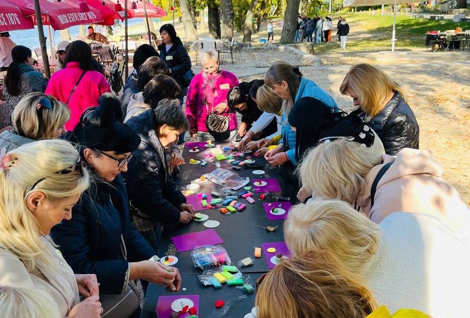 фото 4 творча діяльність учасників на заході від Карітас Київ